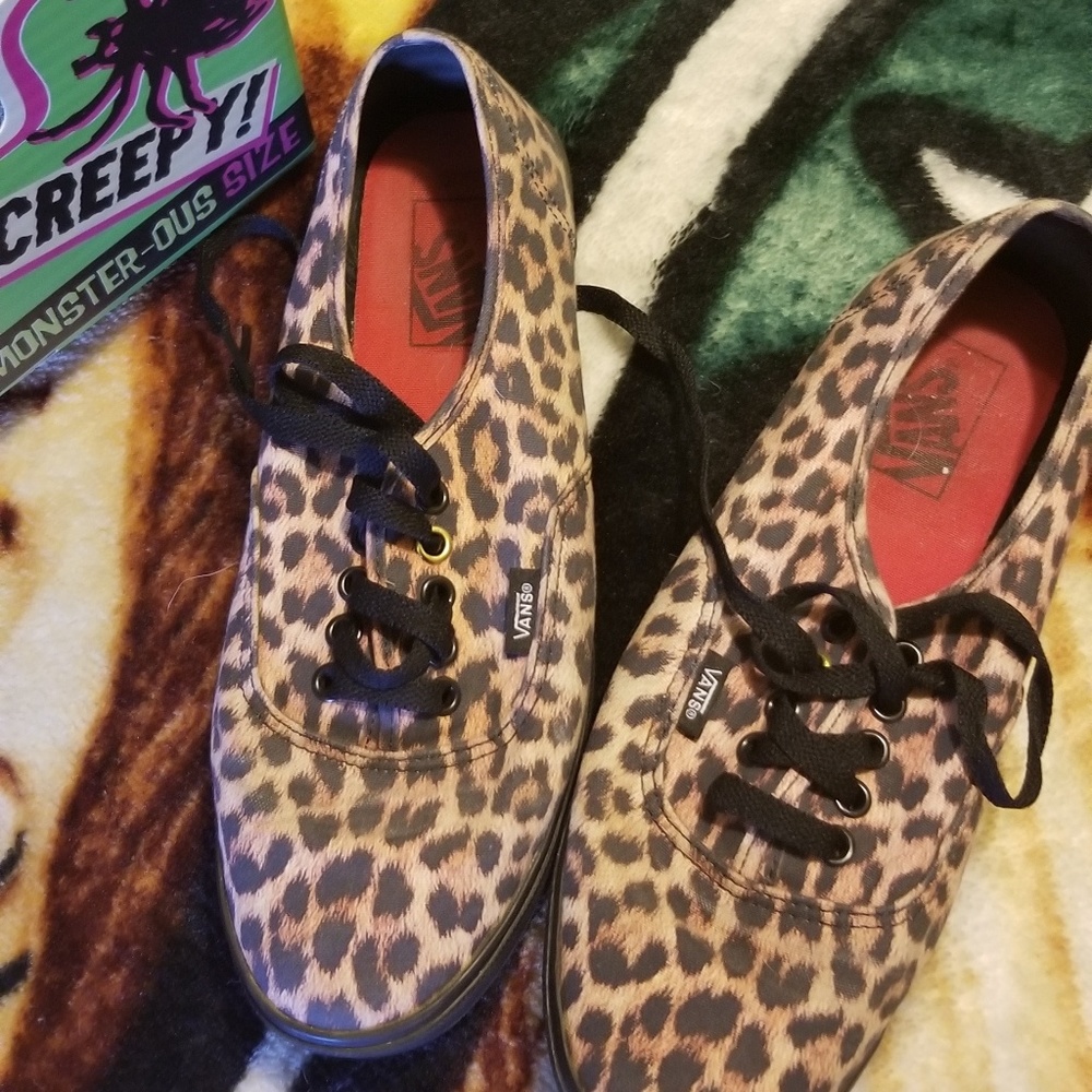 Leopard print Van's